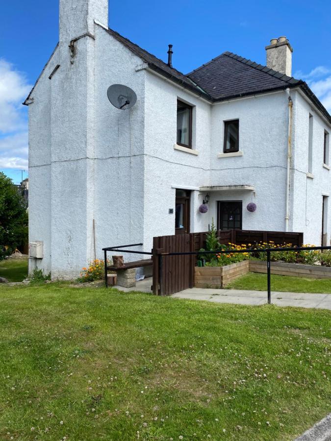 No 5 Newly Refurbished 4 Bedroom House Cononbridge Kültér fotó